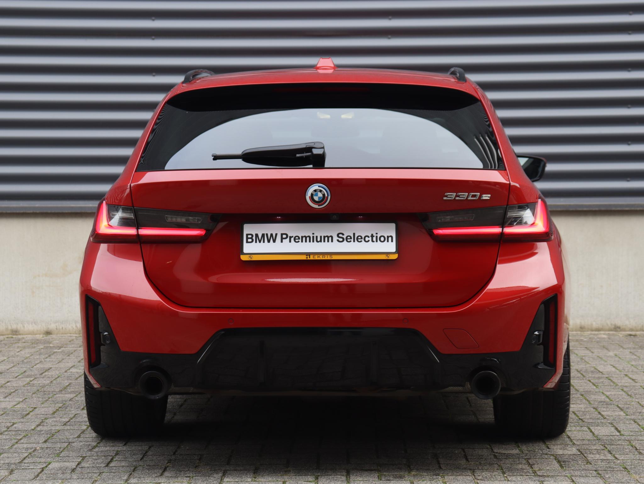 BMW 3 Serie Touring 330e - Afbeelding 4