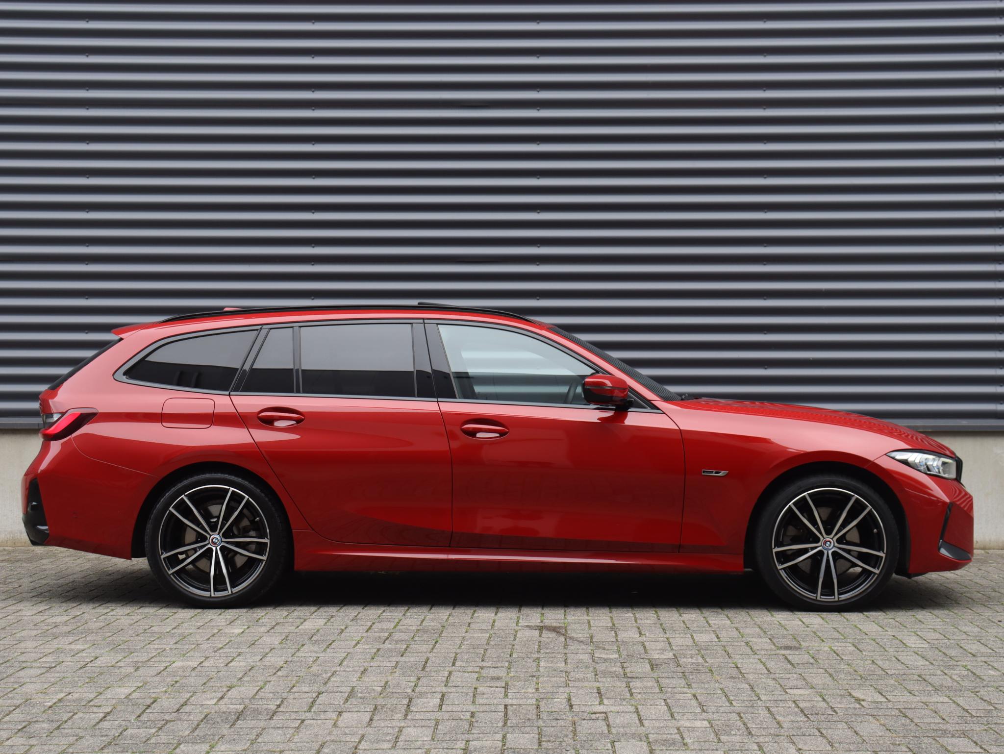 BMW 3 Serie Touring 330e - Afbeelding 5