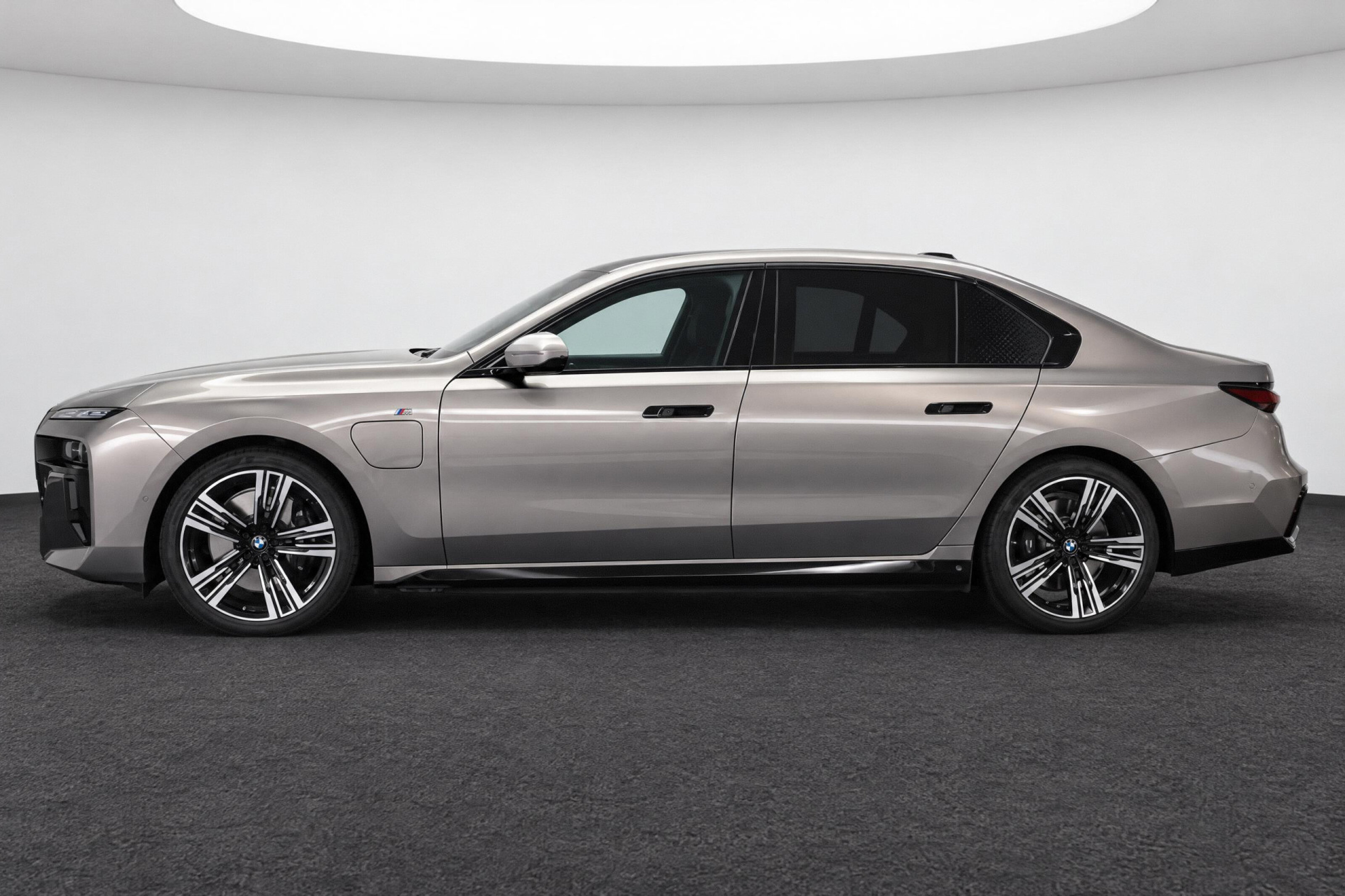 BMW 7 Serie 750e xDrive High Executive M Sport Automaat