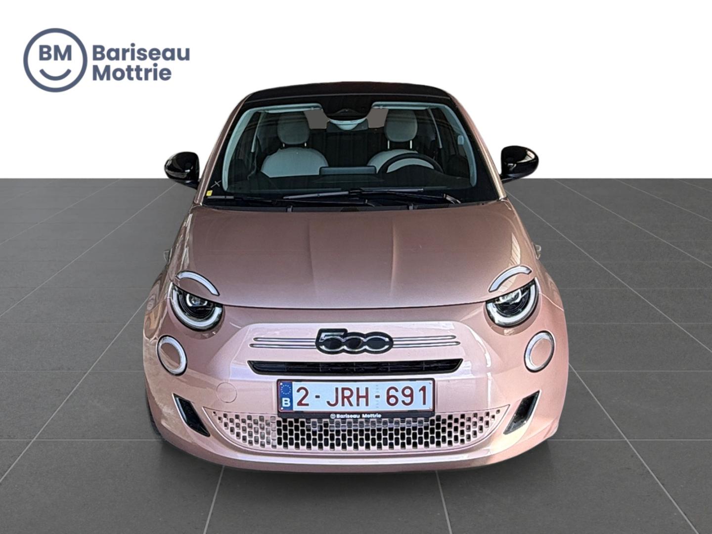 Fiat 500 1.0 MHEV La Prima 3 1 3d 48kW - Image 2