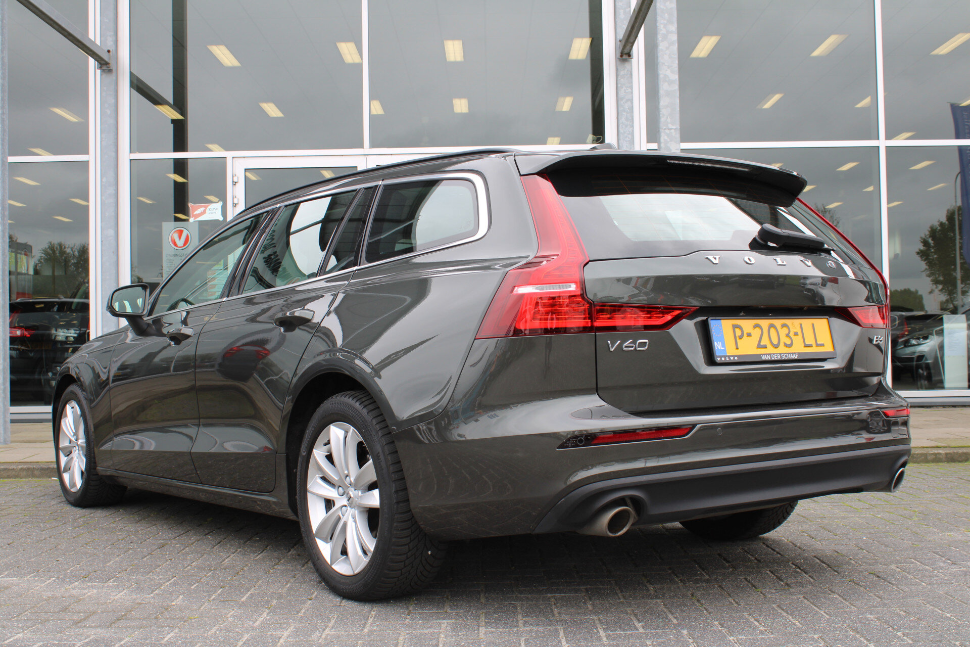 Volvo V60 B3 164PK Automaat Core - Afbeelding 3
