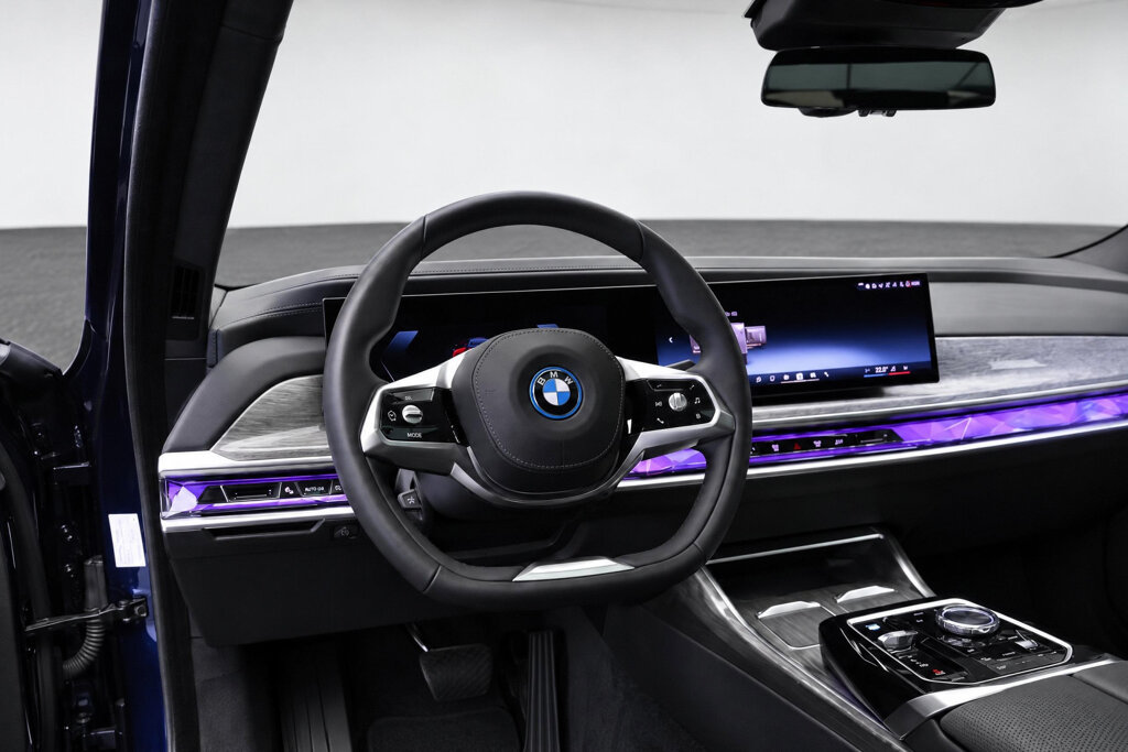 BMW i7 11