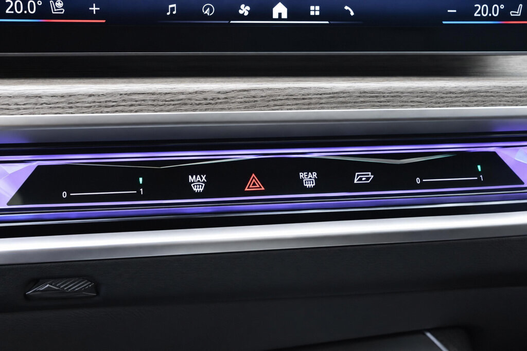 BMW i7 22