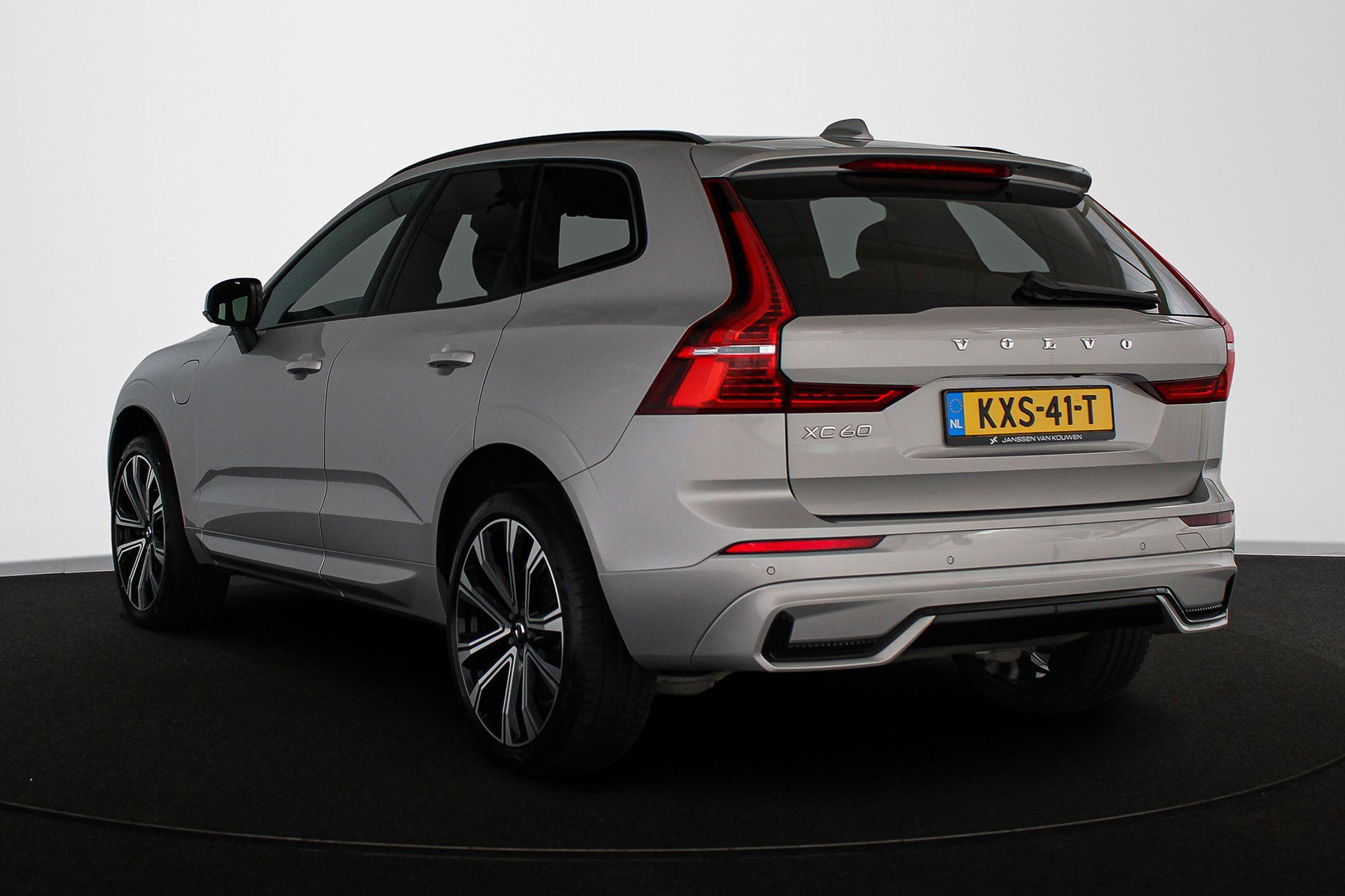 Volvo XC60 2.0 T6 Plug-in hybrid AWD R-Design - Afbeelding 4