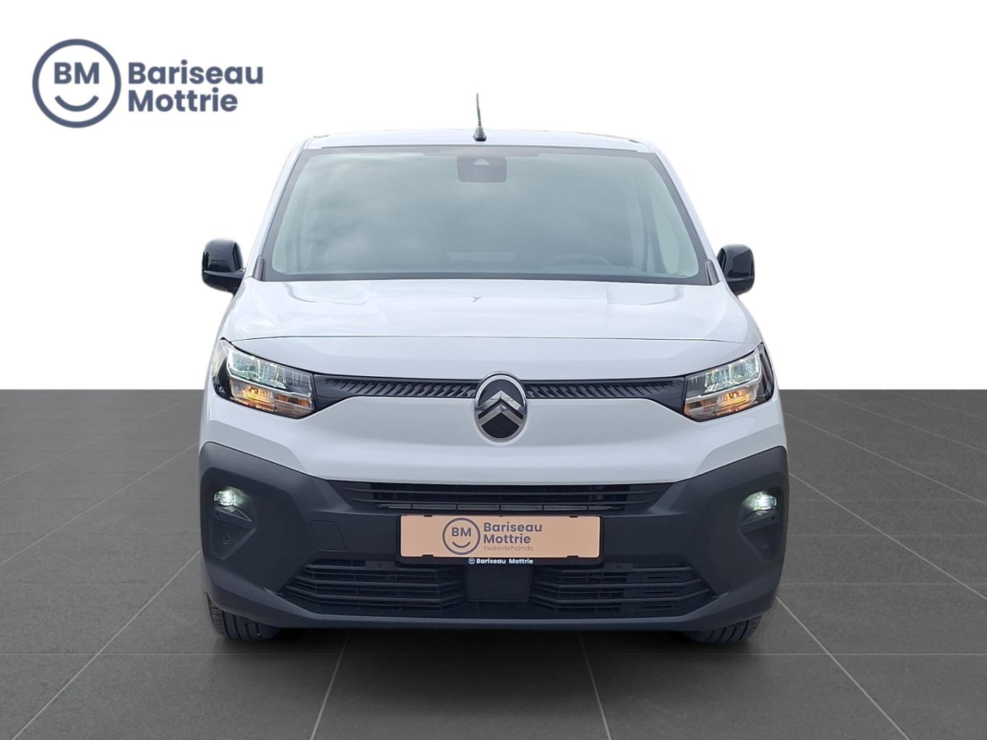 Citroën Berlingo L2H1 XL 3-ZIT *HOUTEN VLOER*MAGIC CARGO*CAMERA ACHTER*SENSOREN VOOR EN ACHTER*KLIMAATREGELING*DAB*GPS*CARPLAY* - Image 2