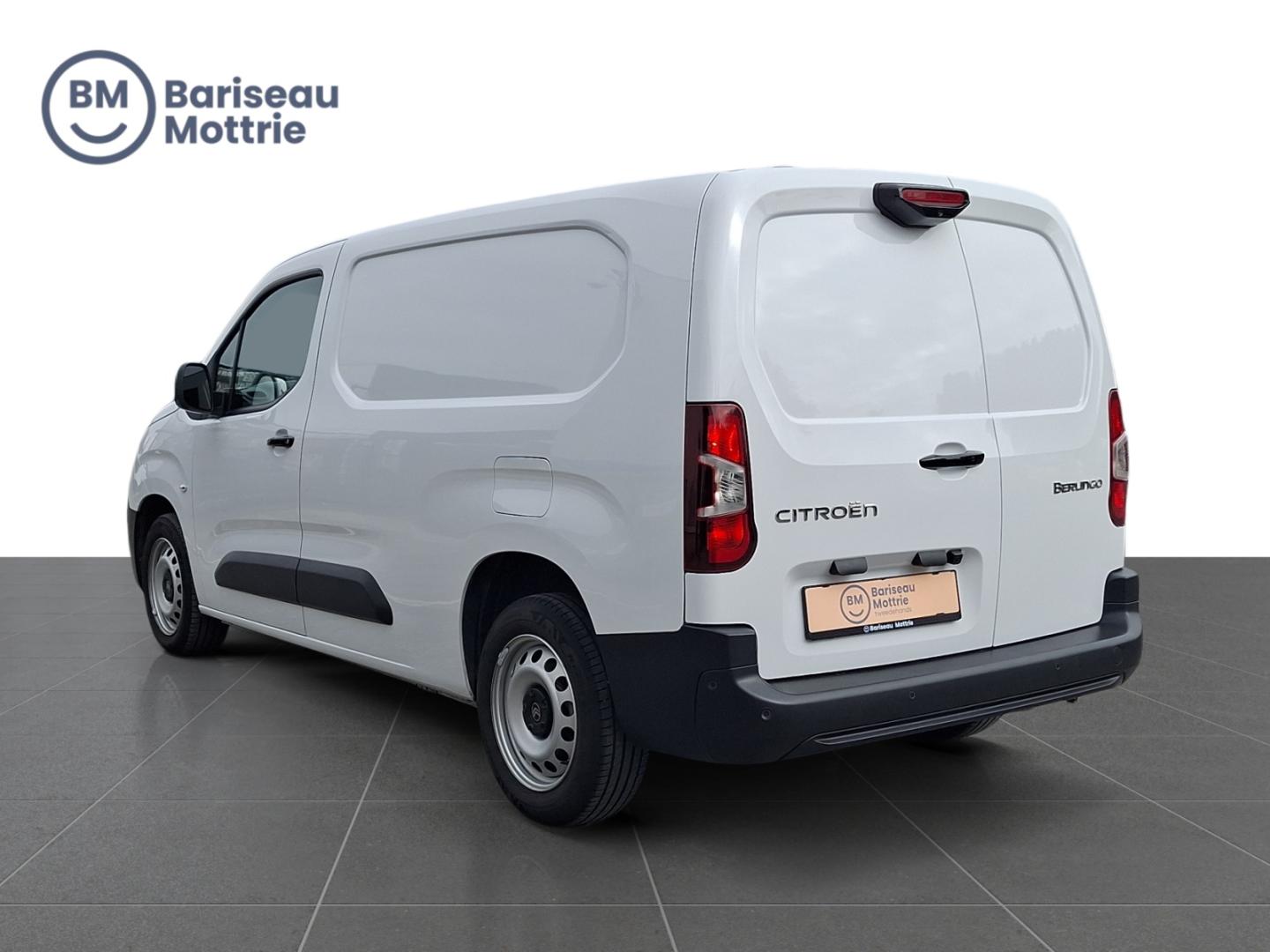 Citroën Berlingo L2H1 XL 3-ZIT *HOUTEN VLOER*MAGIC CARGO*CAMERA ACHTER*SENSOREN VOOR EN ACHTER*KLIMAATREGELING*DAB*GPS*CARPLAY* - Image 4