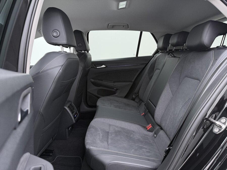 Volkswagen Golf 1.5 eHybrid Style