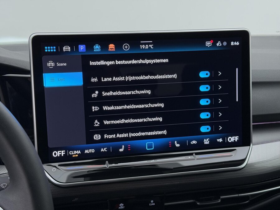 Volkswagen Golf 1.5 eHybrid Style