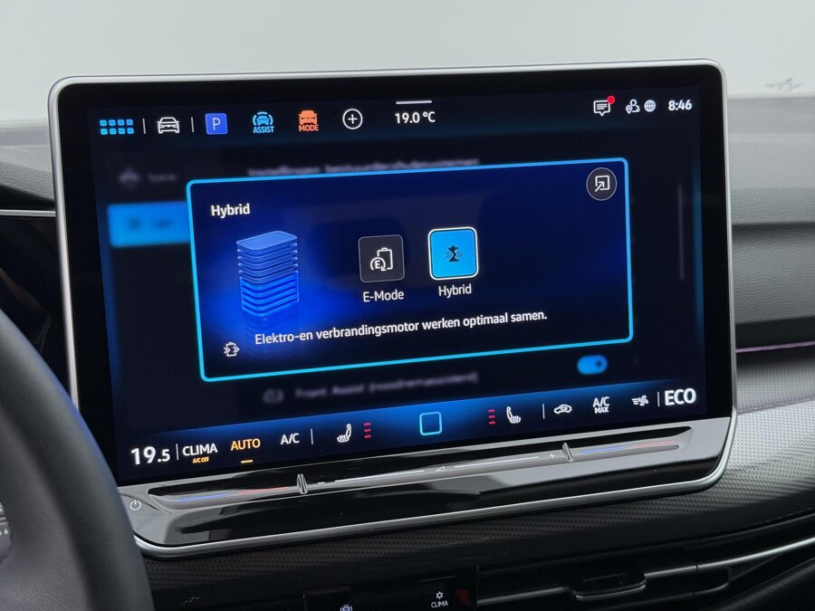 Volkswagen Golf 1.5 eHybrid Style