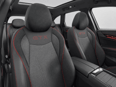 Volkswagen ID.7 GTX Limited Edition 86 kWh 340PK Aut. Panoramadak, Trekhaak, Warmtepomp, 21" LM Velgen, Memorystoelen, Head-Up Display, Harman Kardon Audio, Elektr. Achterklep - Obraz 4