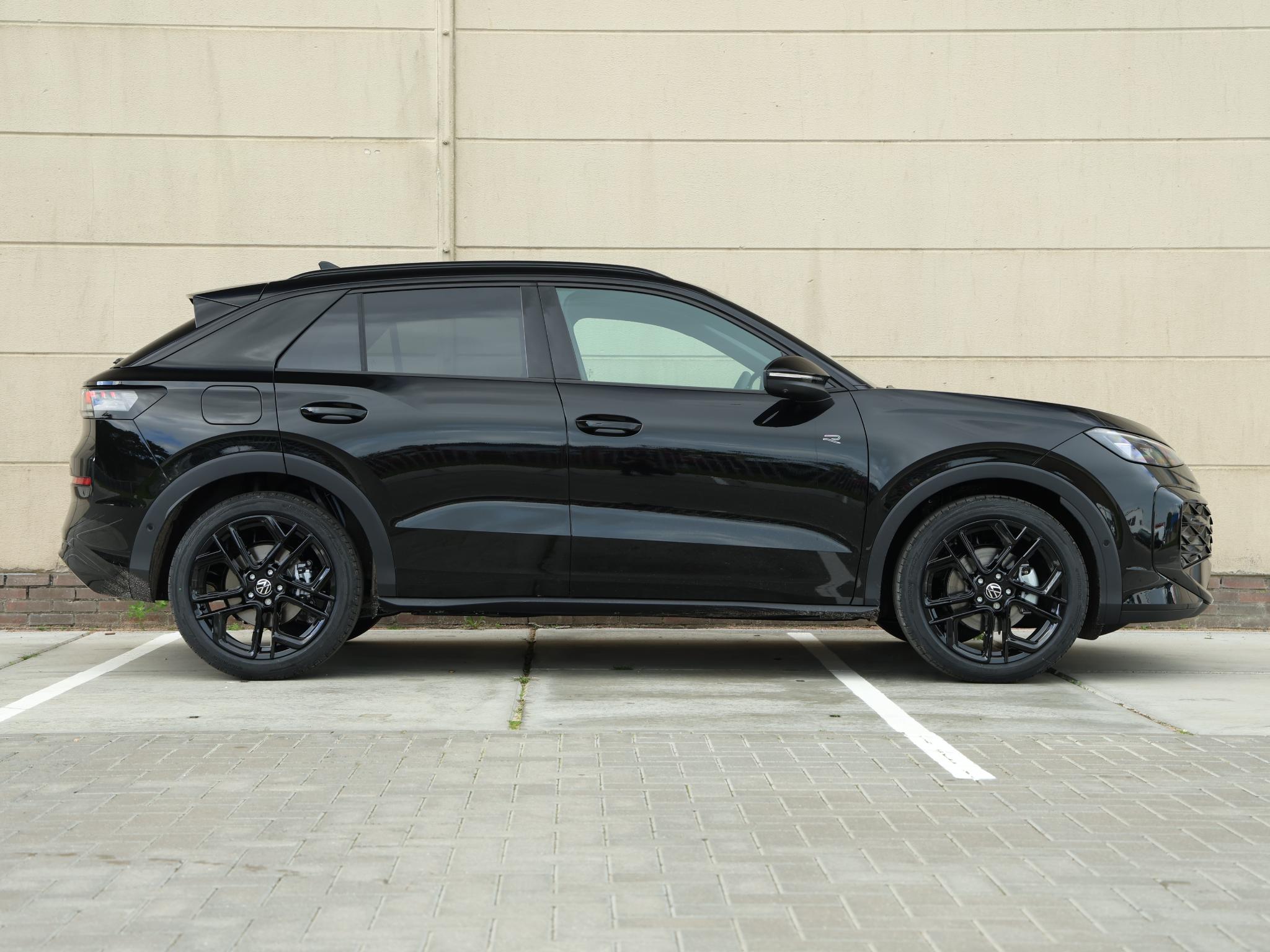 Volkswagen T-Roc R-Line First Edition 1.5 eTSI 150 PK