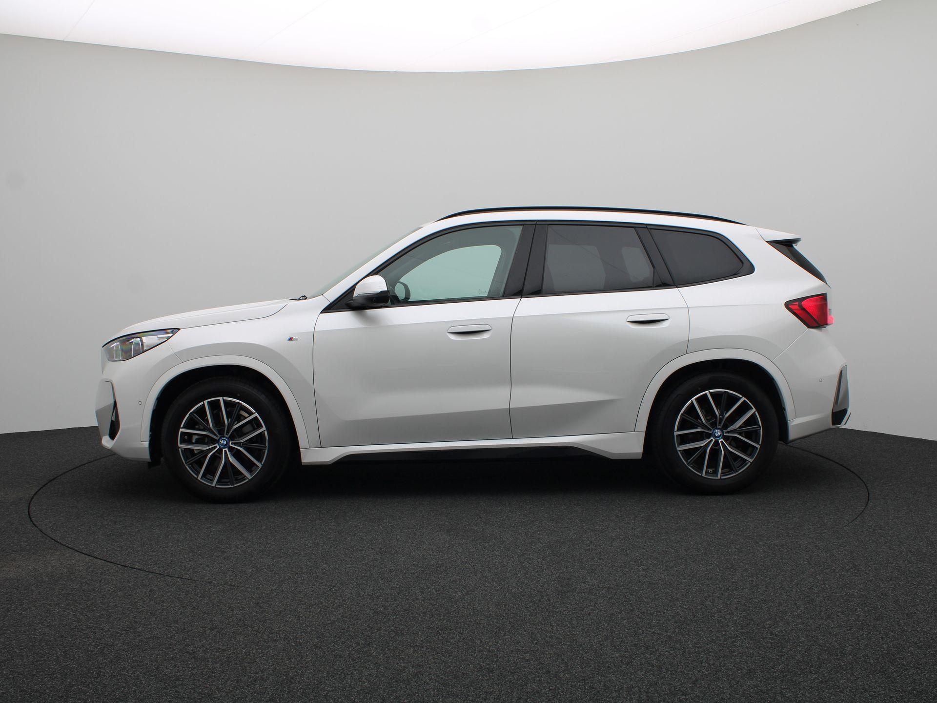BMW iX1 xDrive30 - Afbeelding 4
