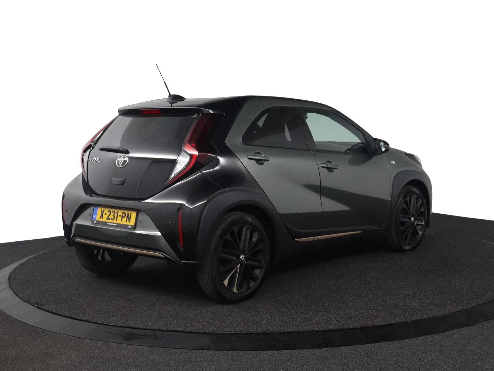Toyota Aygo X 1.0 VVT-i S-CVT Premium - Afbeelding 2