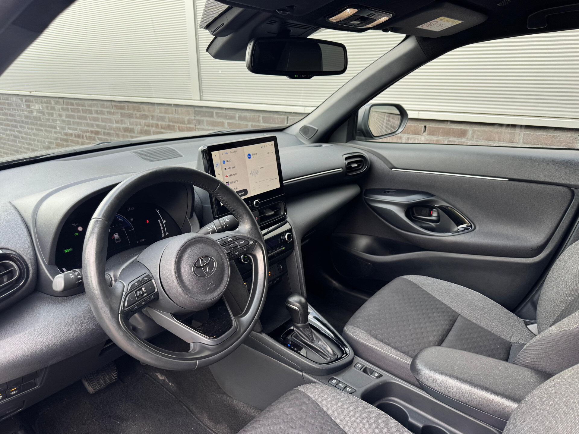 Toyota Yaris Cross 1.5 Hybrid 115 First Edition Limited Stoel & Stuur verwarming - Afbeelding 4