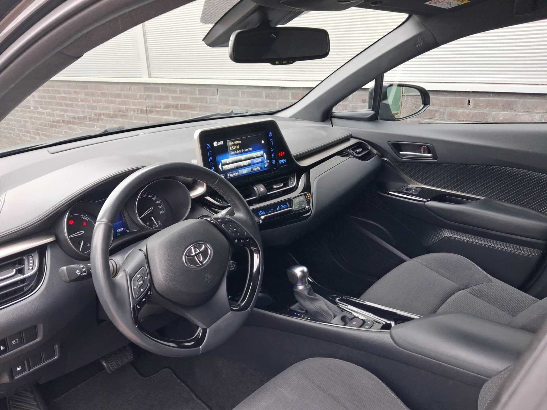 Toyota C-HR 1.8 Hybrid Dynamic - Afbeelding 4