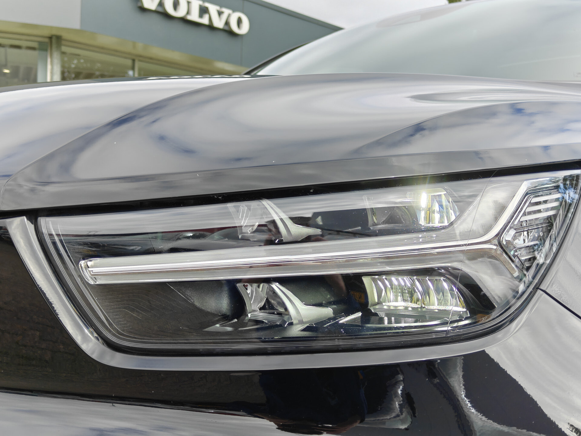 Volvo XC40 T4 Recharge R-Design Expression - Afbeelding 3