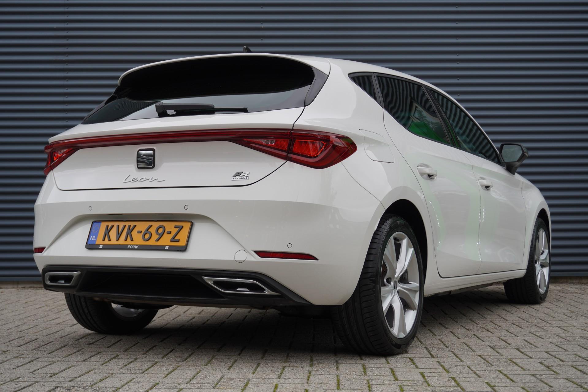 SEAT Leon 1.4 TSI eHybrid 204pk PHEV FR Business Intense