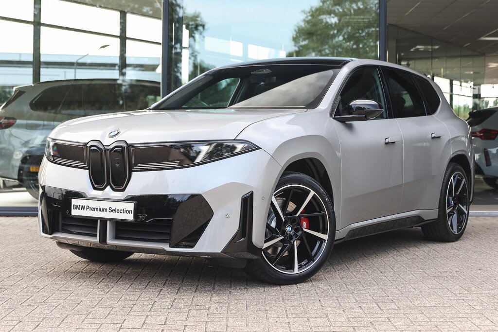 BMW iX3 1