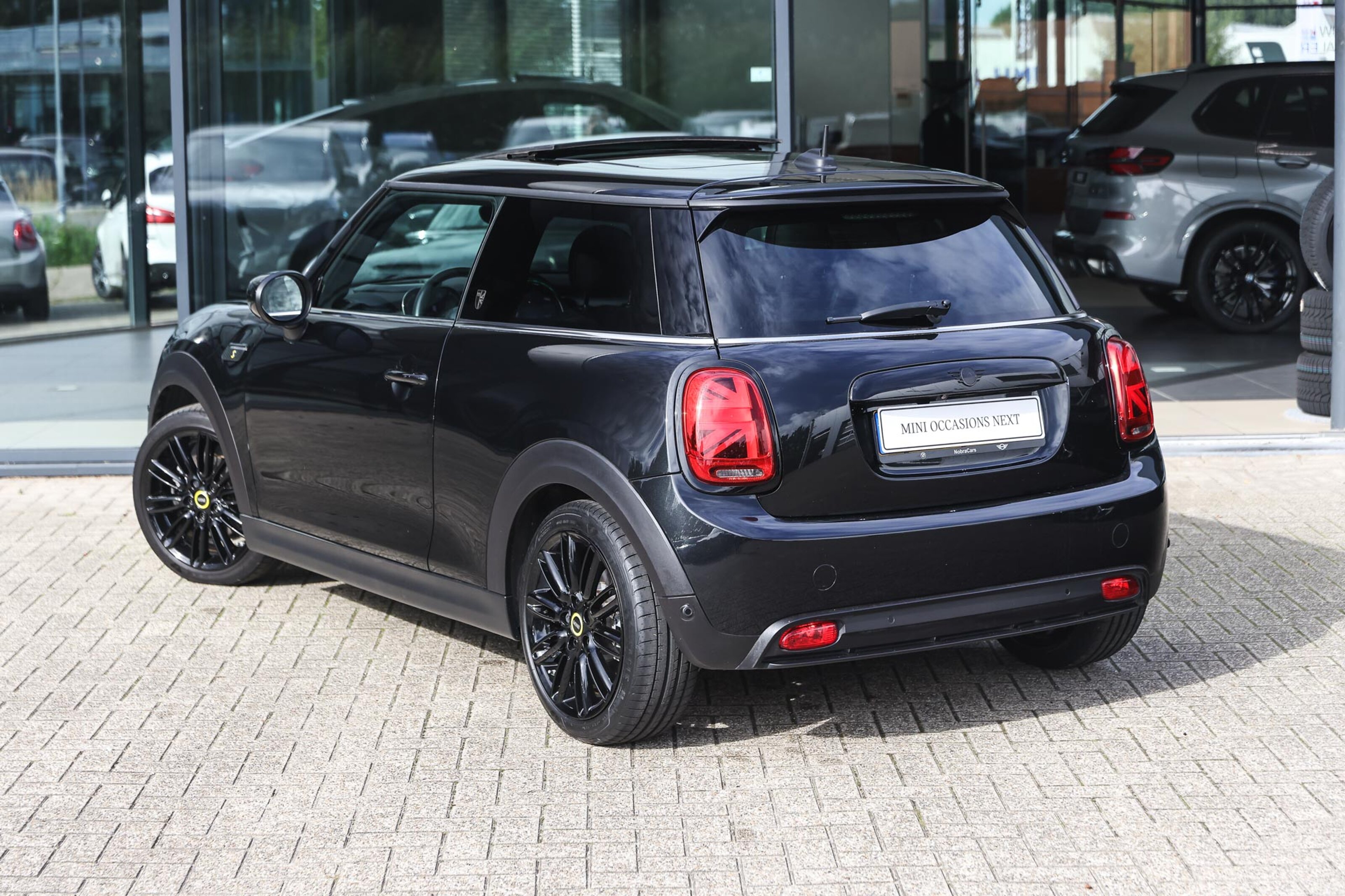 MINI Electric Yours