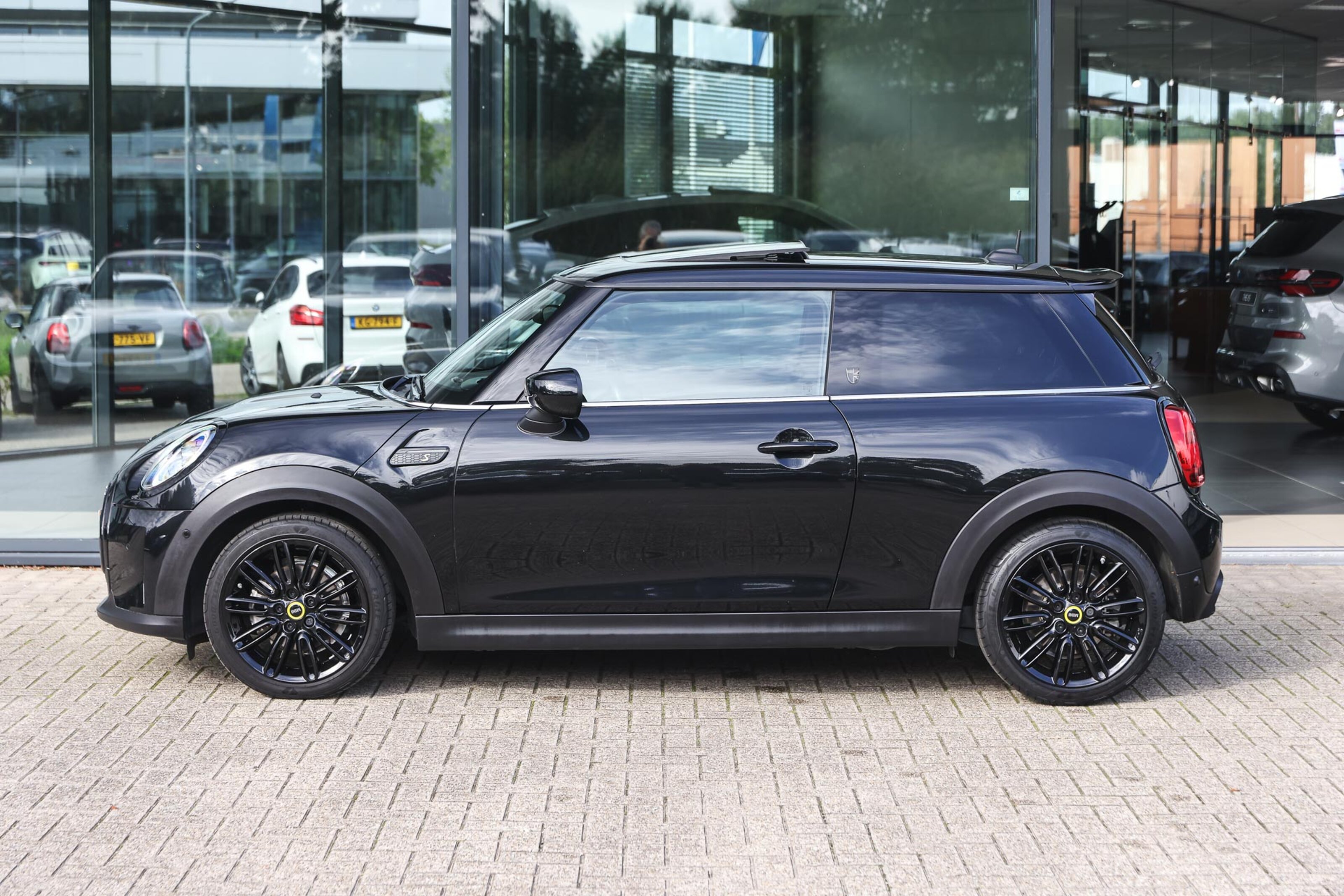 MINI Electric 8