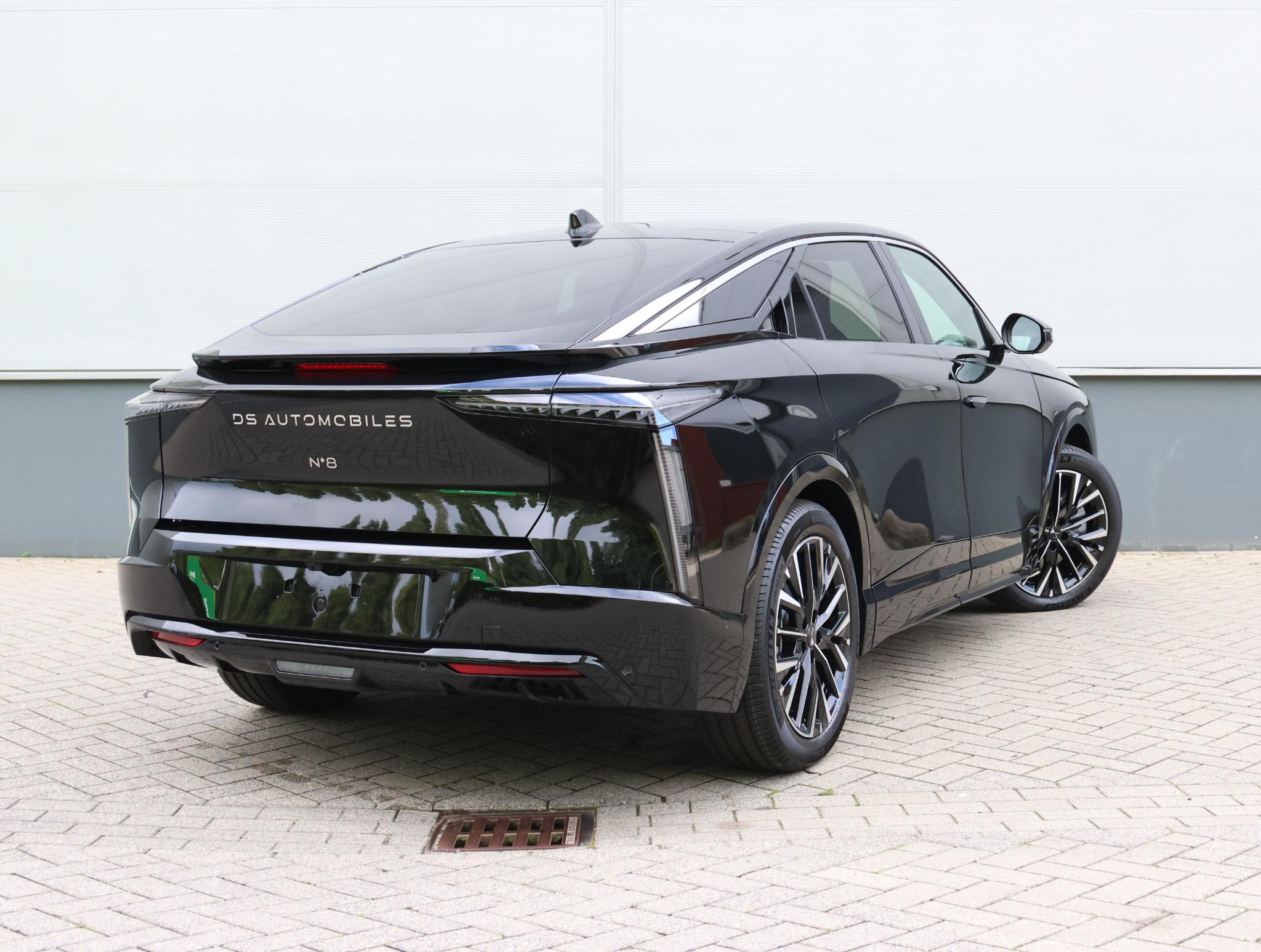 DS  No 8 Pallas Black Edition Tech 74 kWh - Afbeelding 3
