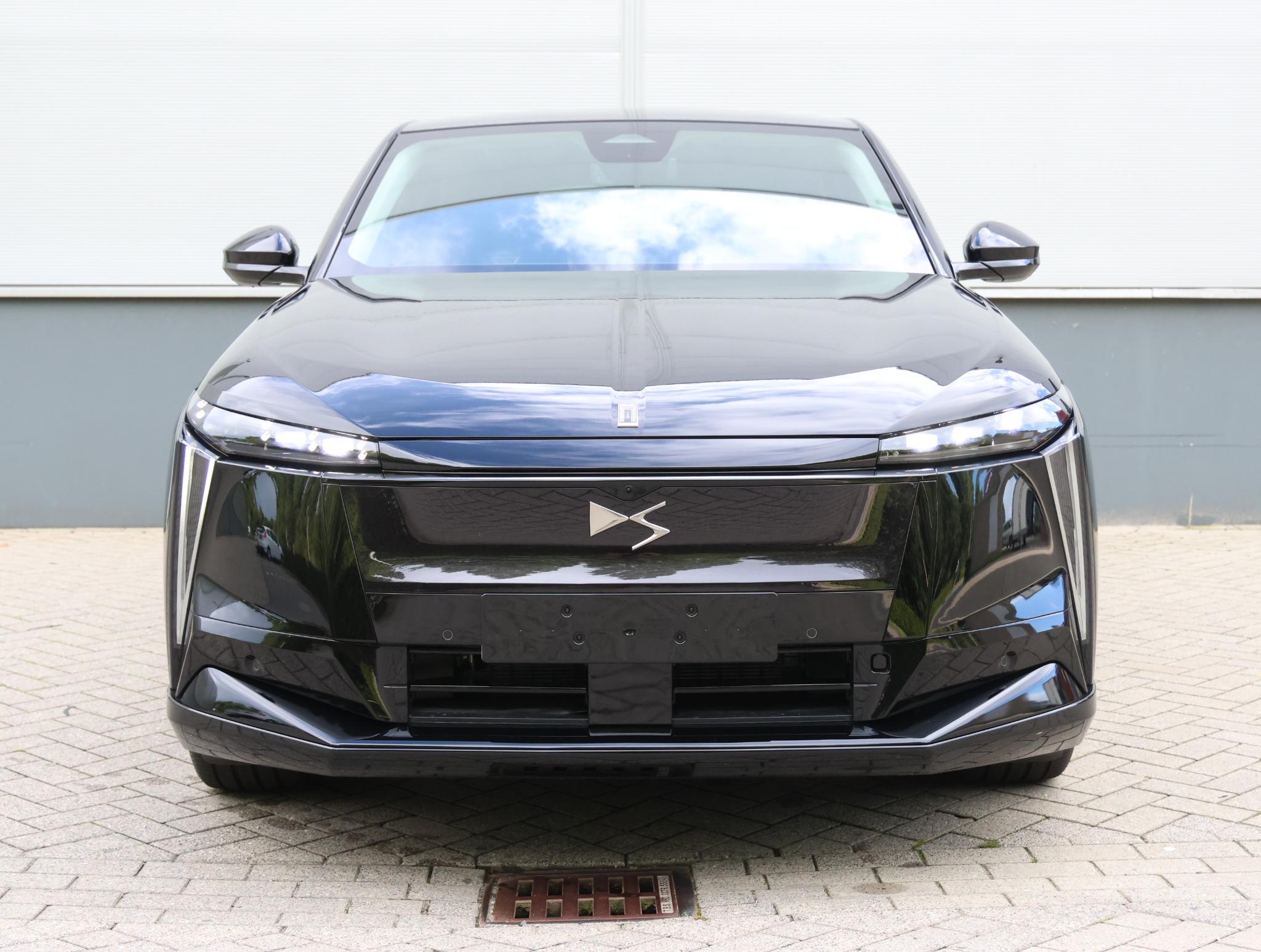 DS  No 8 Pallas Black Edition Tech 74 kWh - Afbeelding 4