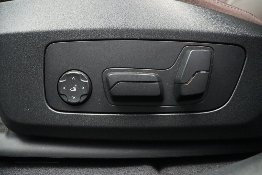 BMW iX2 8