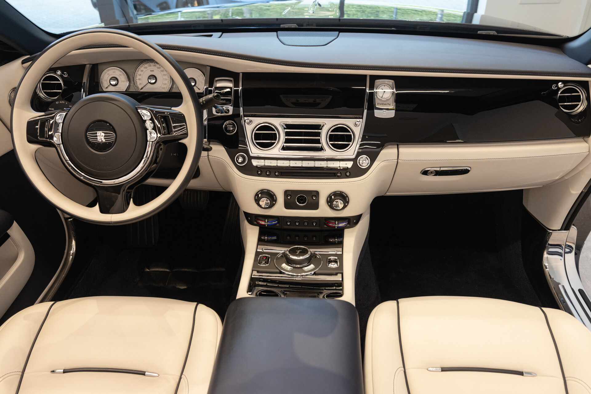 Rolls-Royce Dawn - foto 4