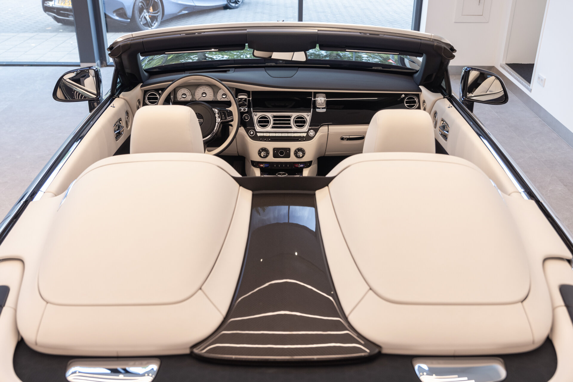 Rolls-Royce Dawn - foto 8