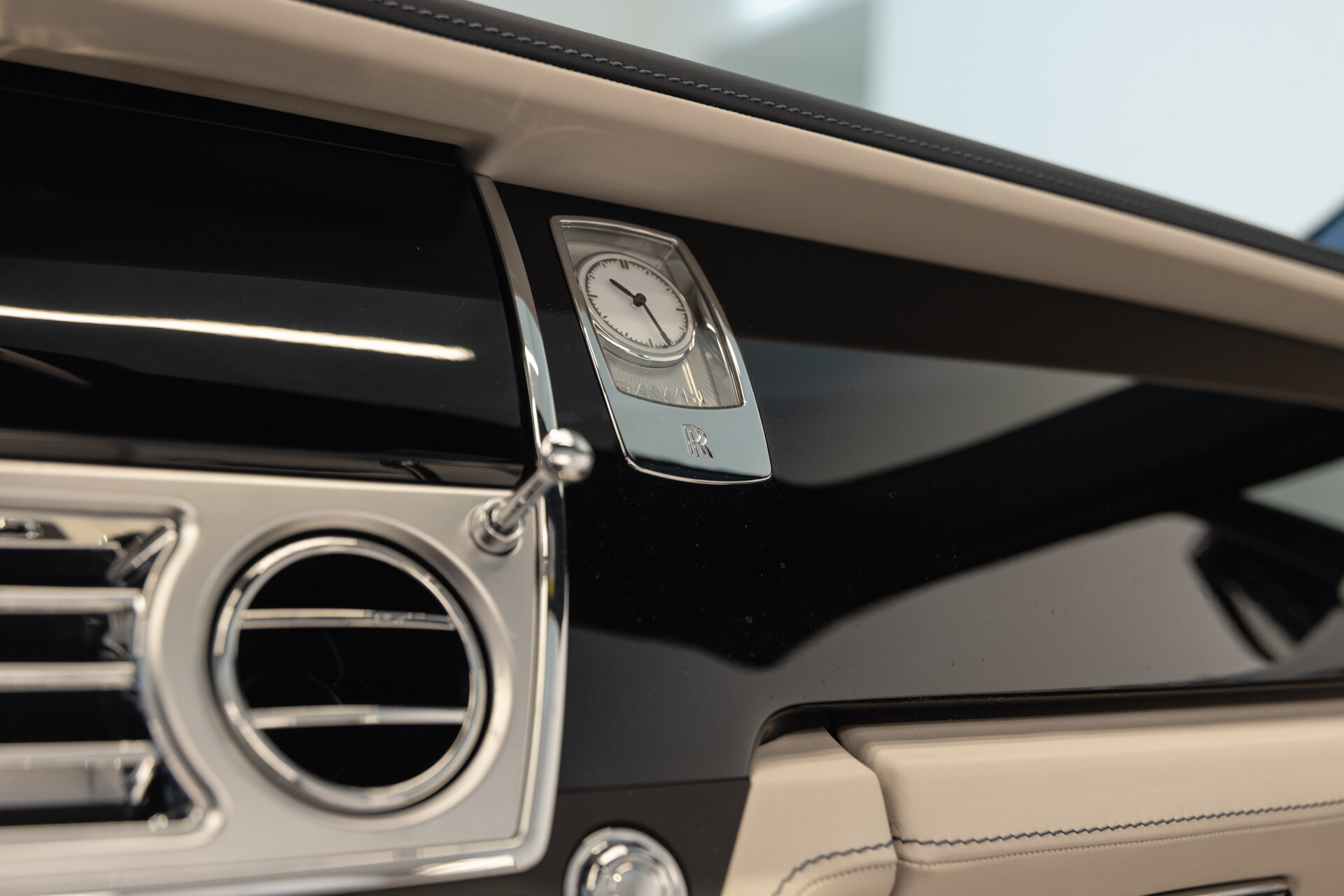 Rolls-Royce Dawn - foto 22