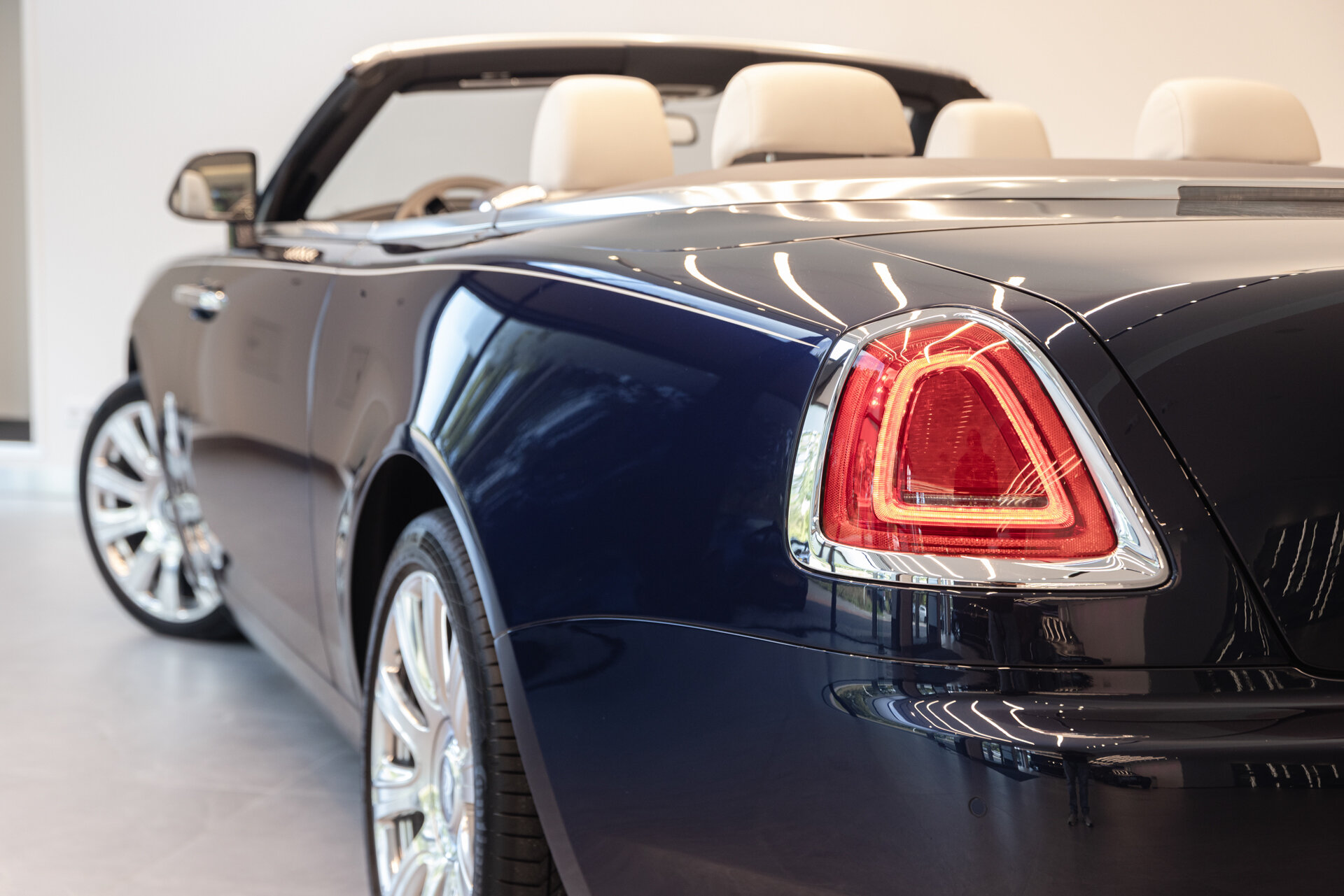 Rolls-Royce Dawn - foto 35
