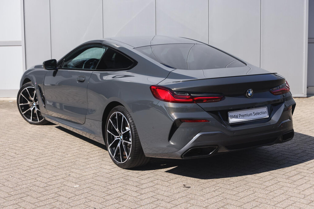 BMW 8 Serie 2