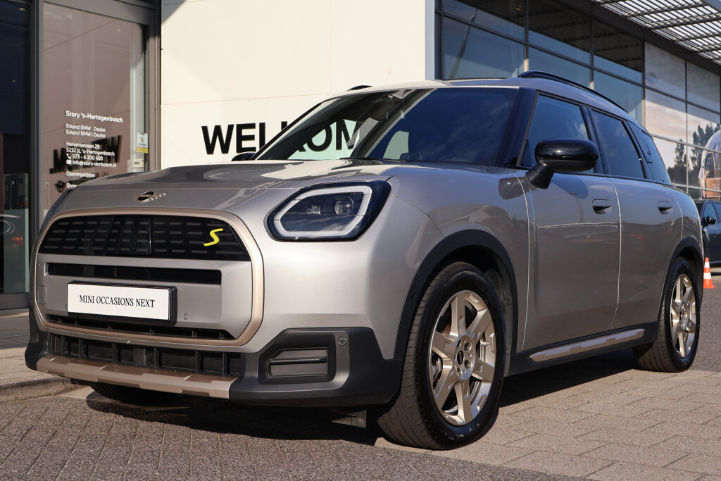 MINI Countryman 5