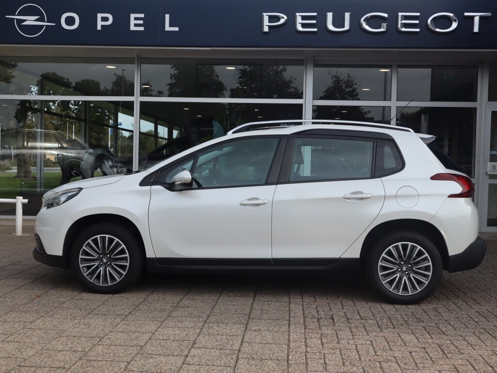 Peugeot 2008 Blue Lion PureTech Turbo 110PK, Rijklaarprijs, Panoramadak Cruise Control Navigatie DAB+ - Afbeelding 2