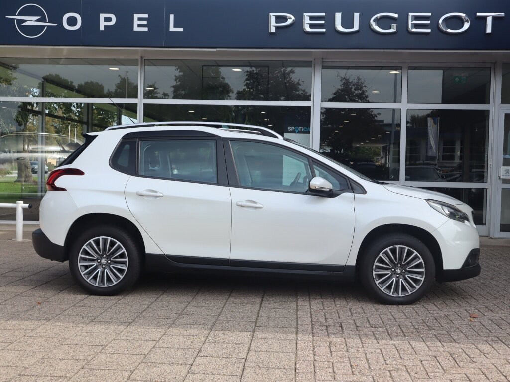 Peugeot 2008 Blue Lion PureTech Turbo 110PK, Rijklaarprijs, Panoramadak Cruise Control Navigatie DAB+ - Afbeelding 3
