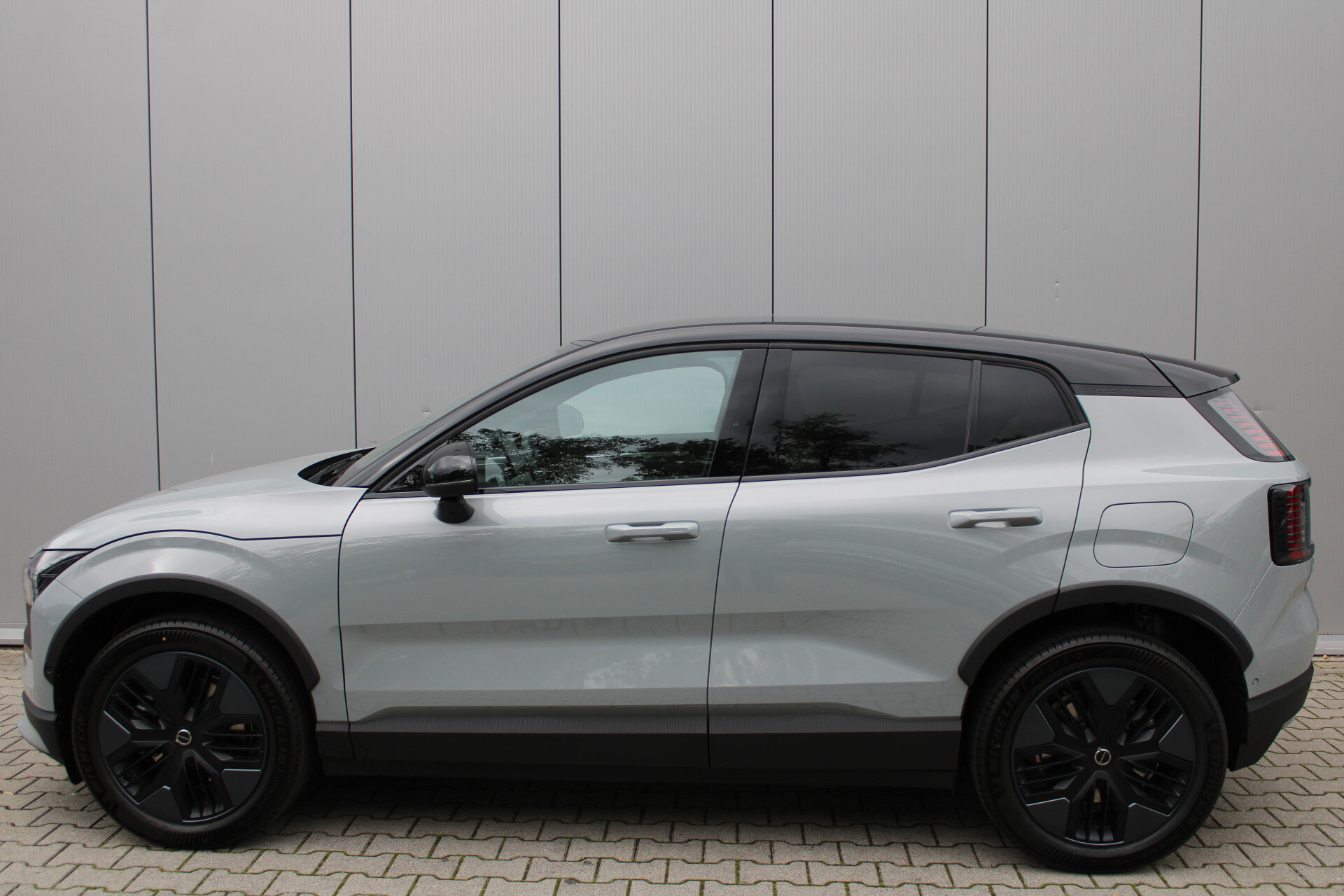 Volvo EX30 Cross Country P5 Plus Europa 69 kWh - Afbeelding 5