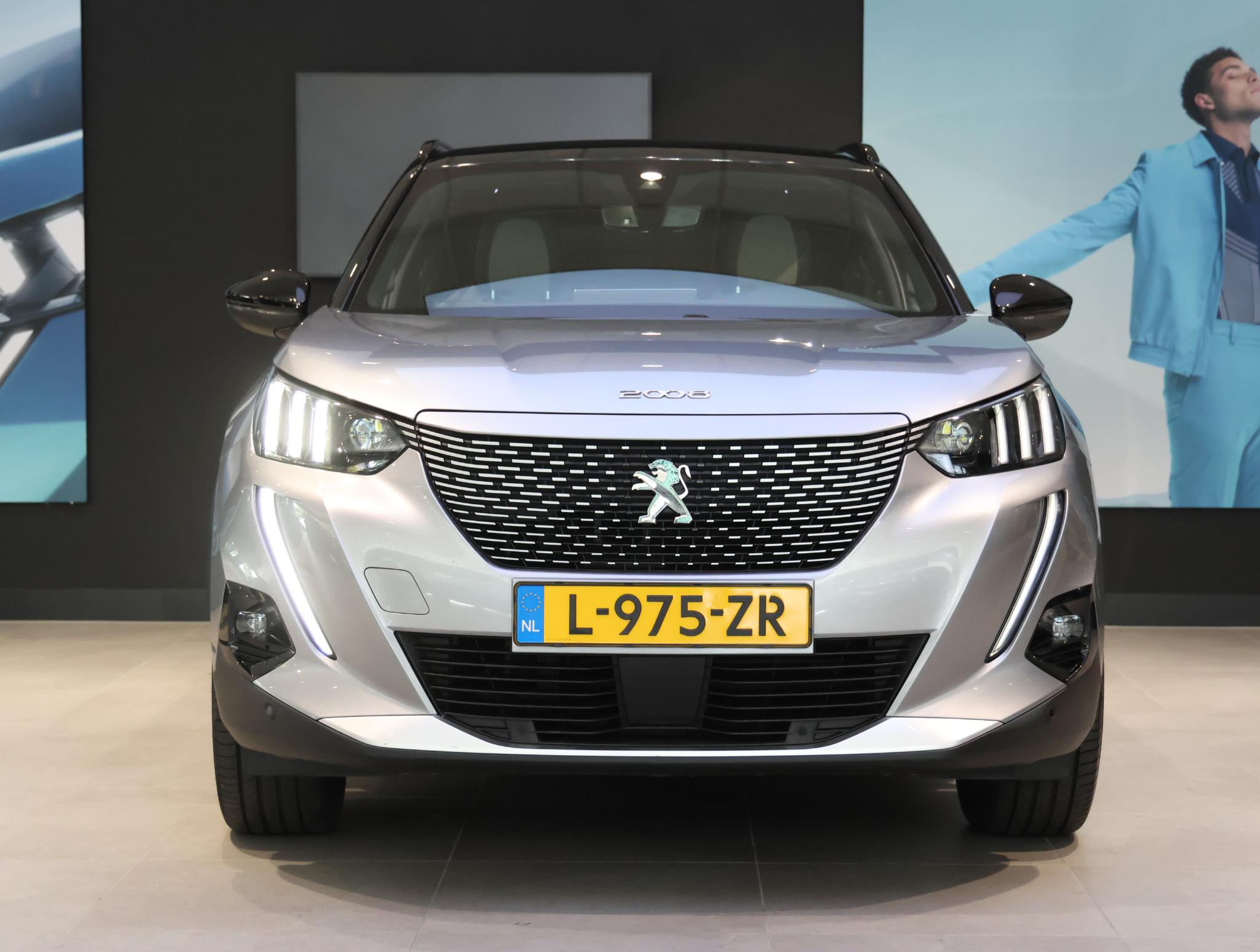 Peugeot e-2008