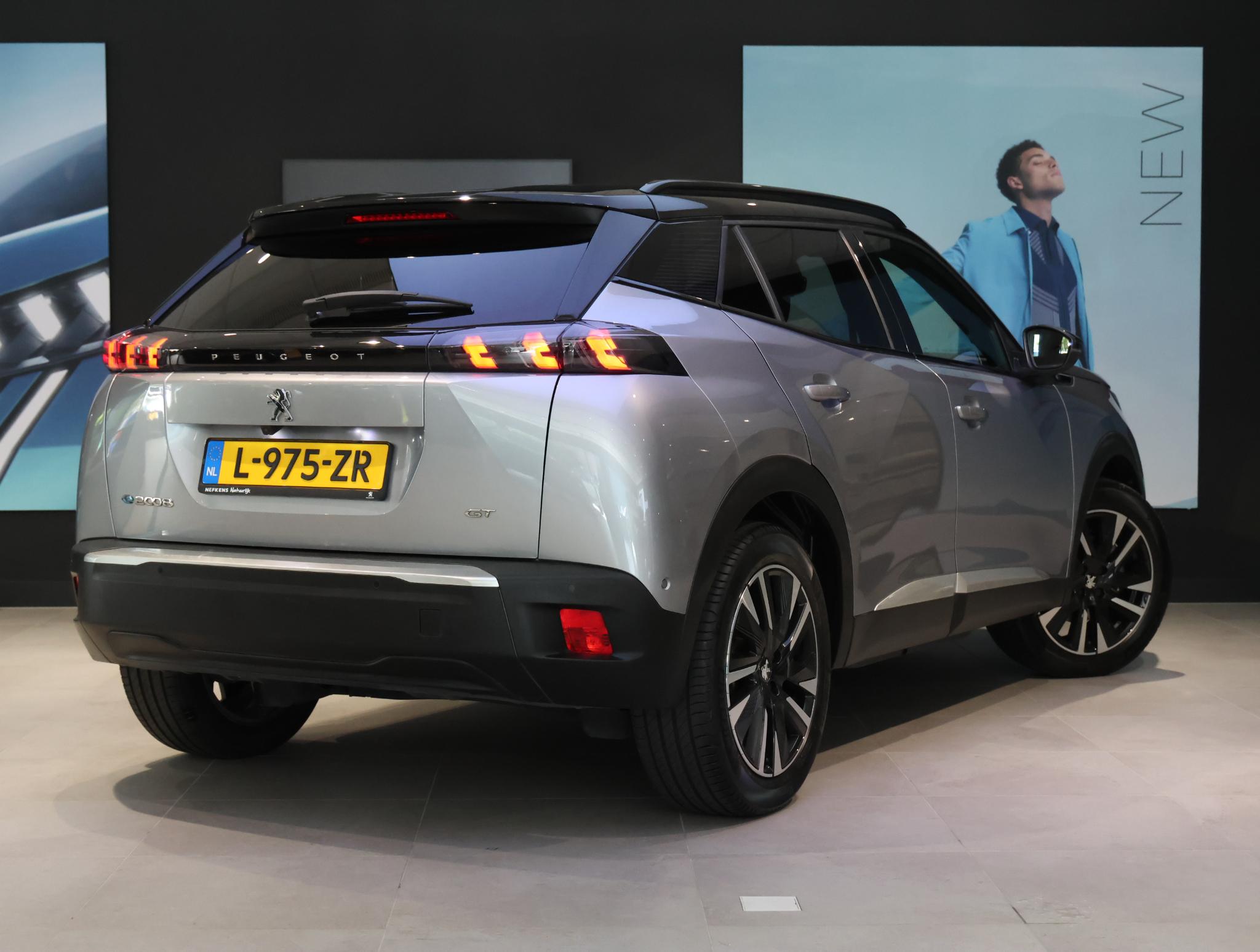 Peugeot e-2008 EV GT Pack 50 kWh - Afbeelding 3