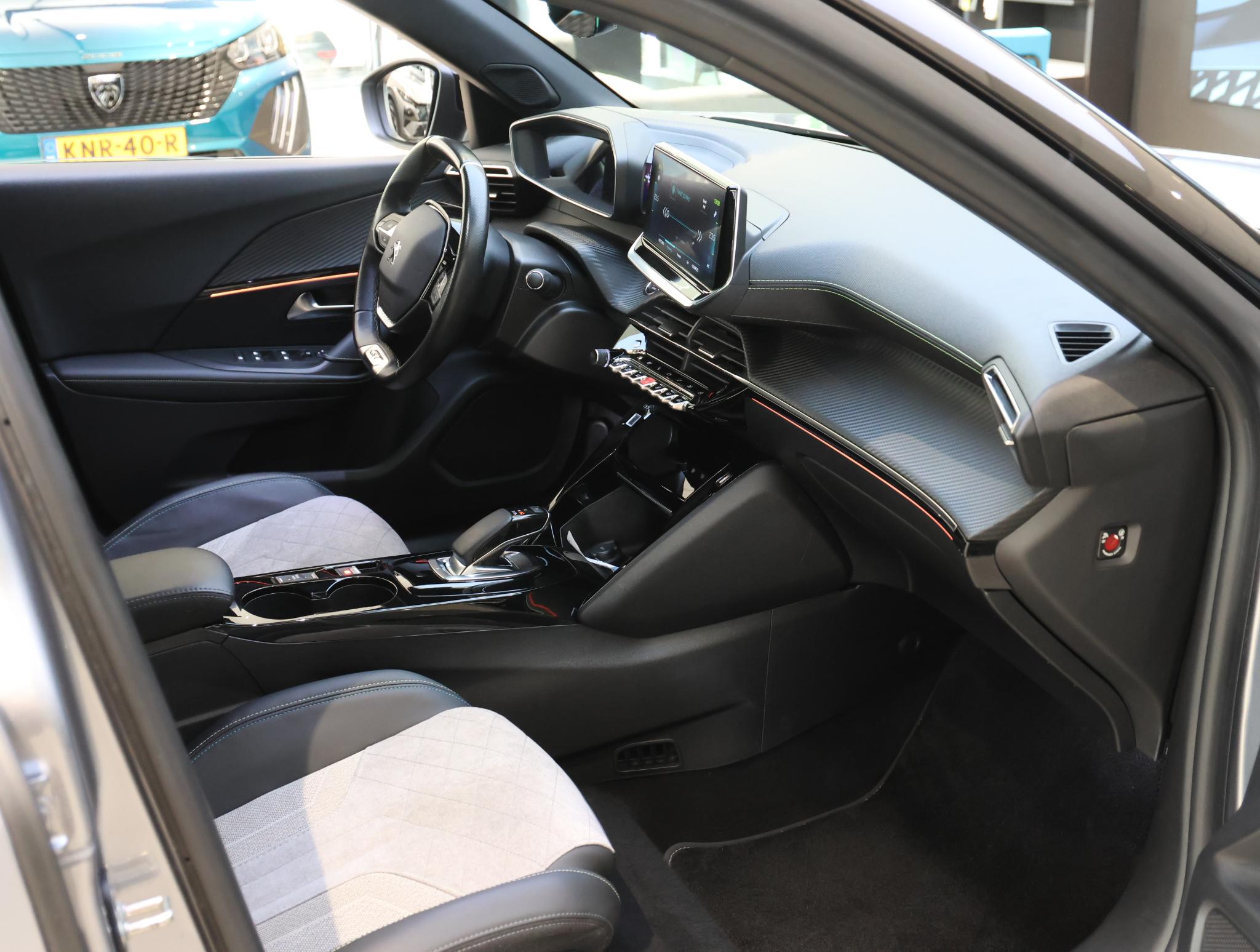 Peugeot e-2008 EV GT Pack 50 kWh - Afbeelding 5
