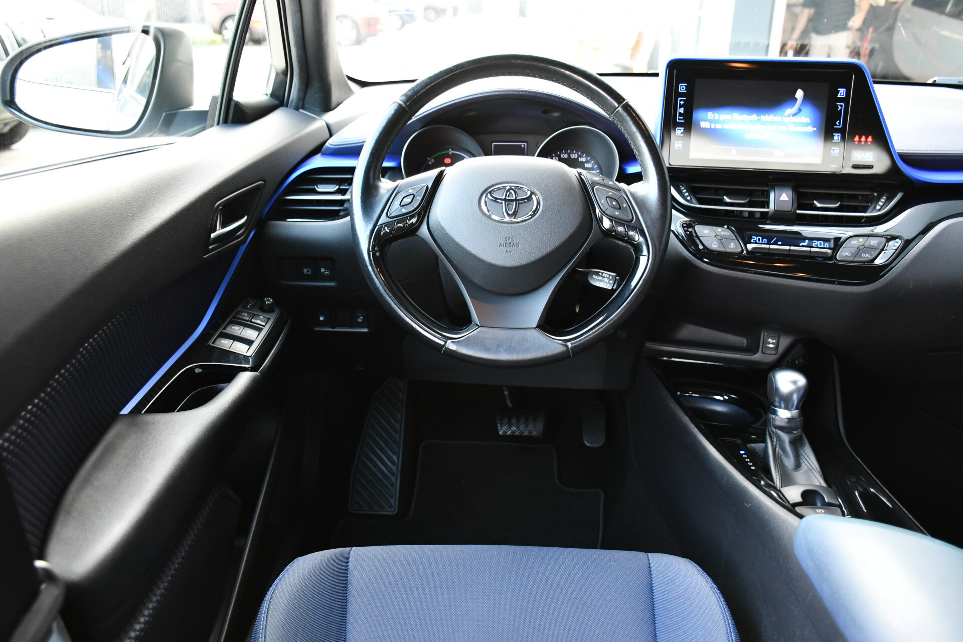 Toyota C-HR 1.8 Hybrid Bi-Tone Plus Limited Automaat 122pk - Afbeelding 2