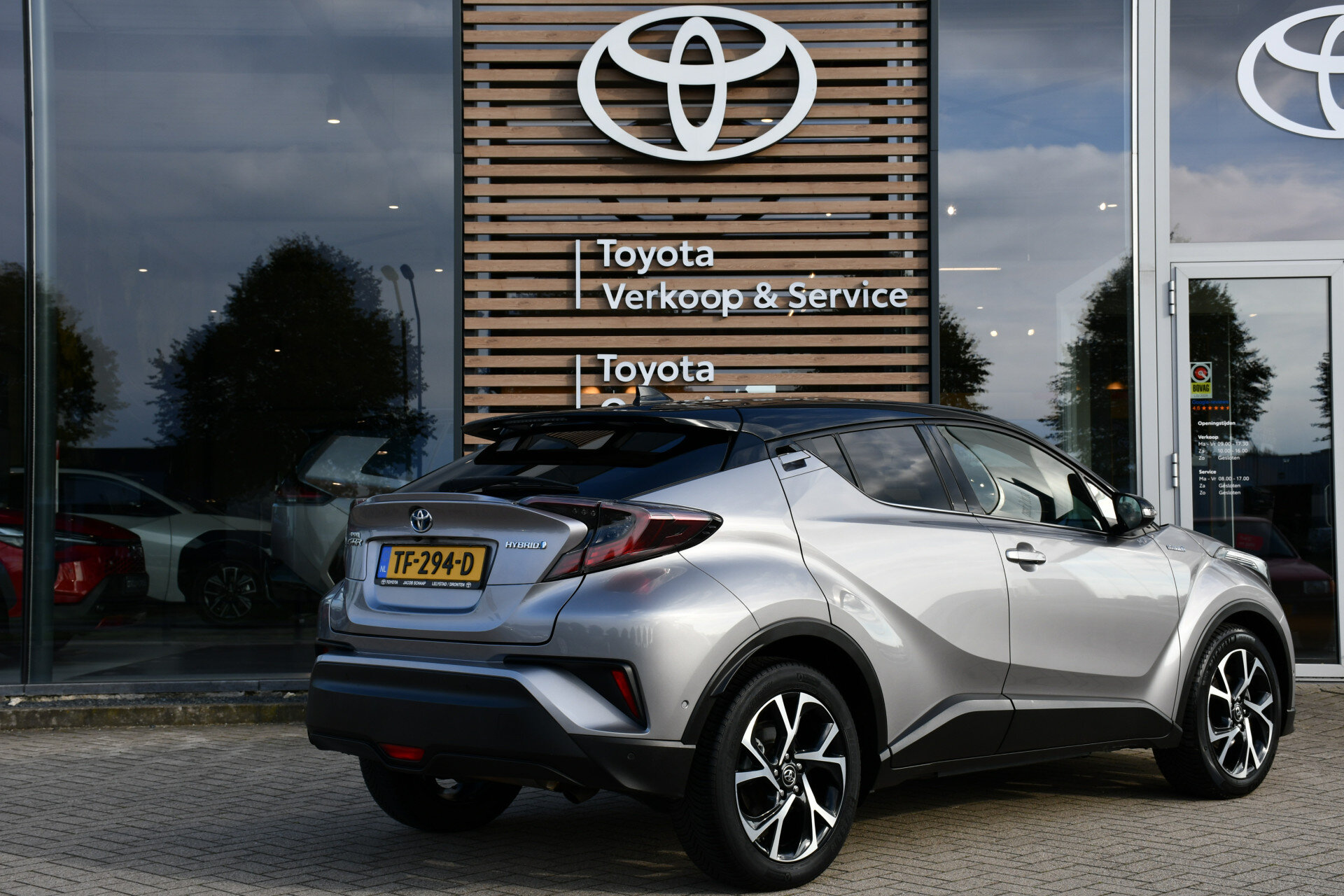 Toyota C-HR 1.8 Hybrid Bi-Tone Plus Limited Automaat 122pk - Afbeelding 3