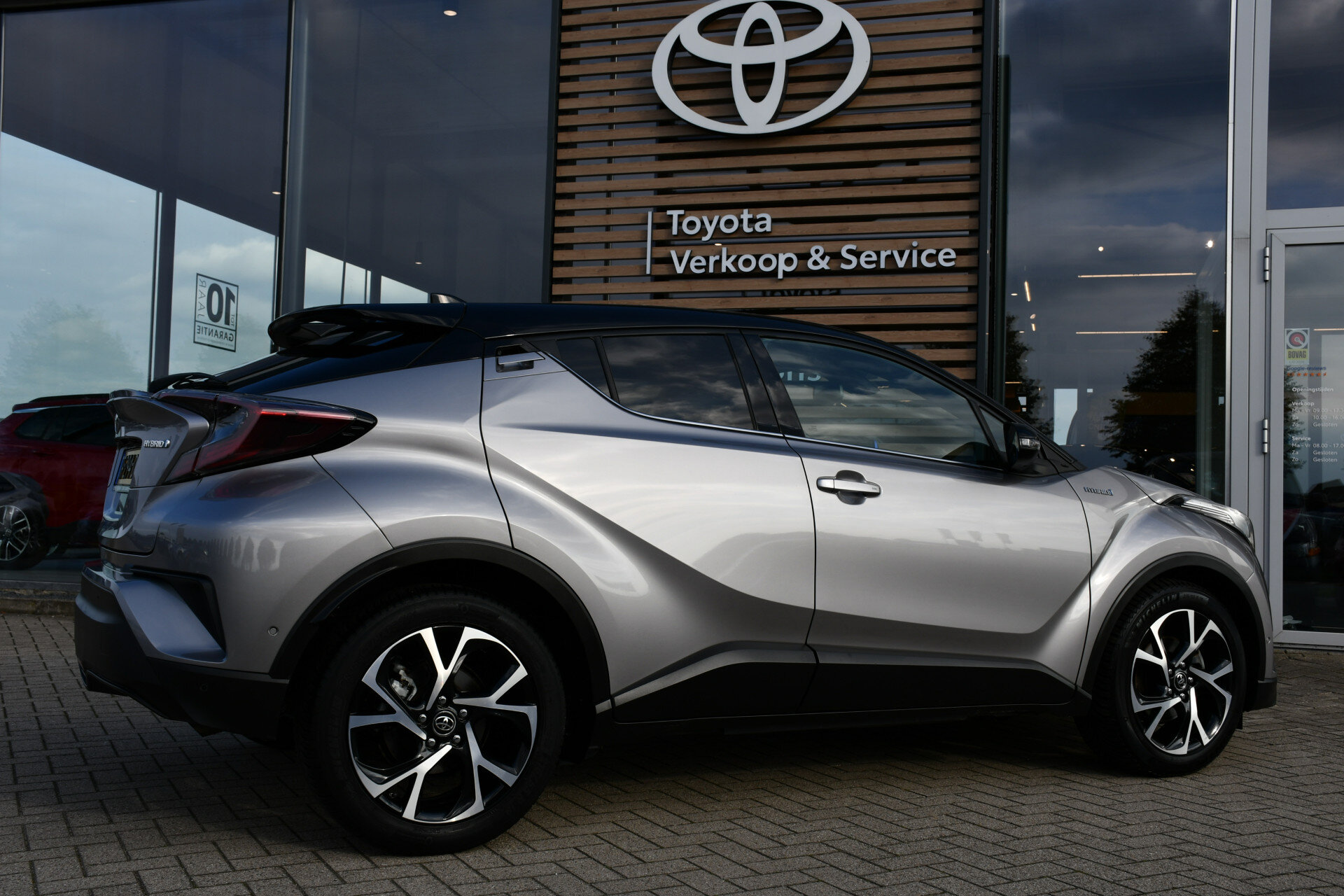 Toyota C-HR 1.8 Hybrid Bi-Tone Plus Limited Automaat 122pk - Afbeelding 5