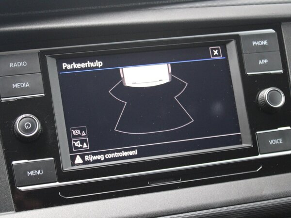 Parkeerhulp achter Parkeerhulp achter