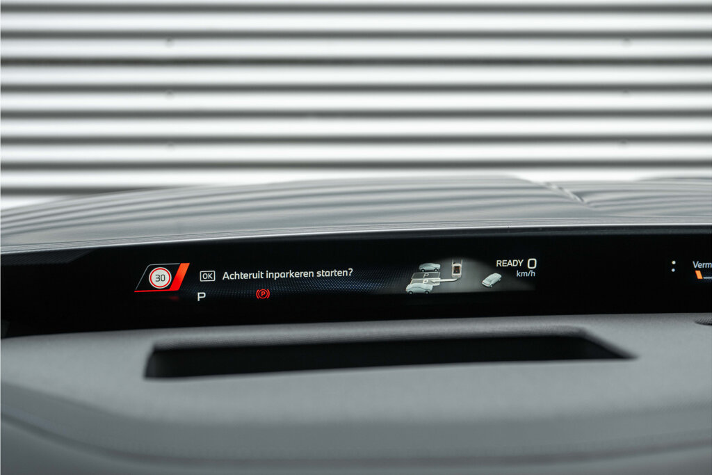 BMW i7 30
