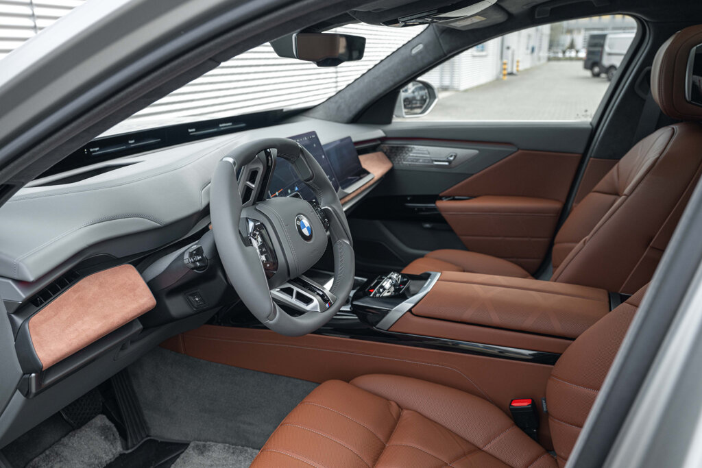 BMW i7 41