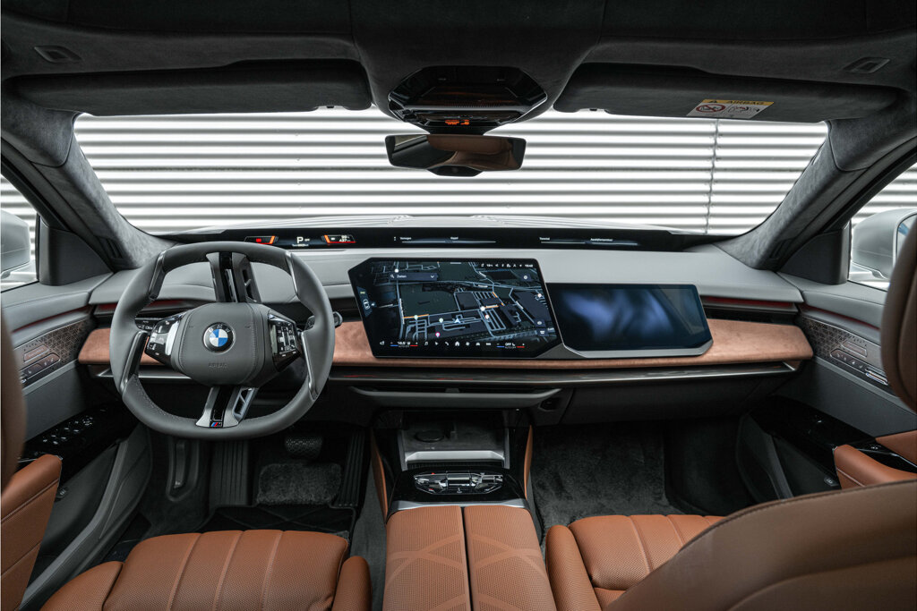 BMW i7 5