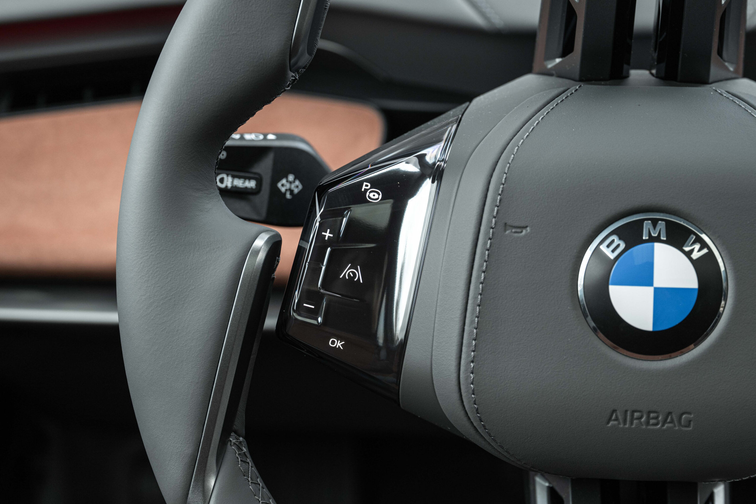BMW i7 6