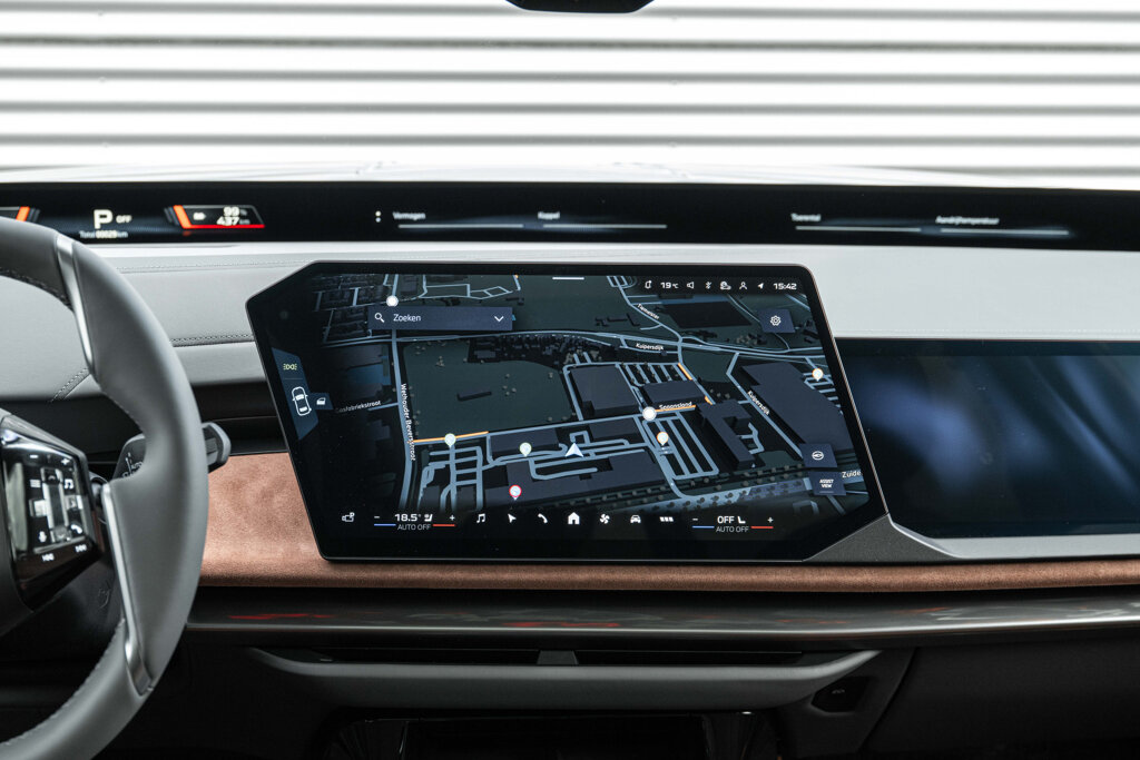 BMW i7 8