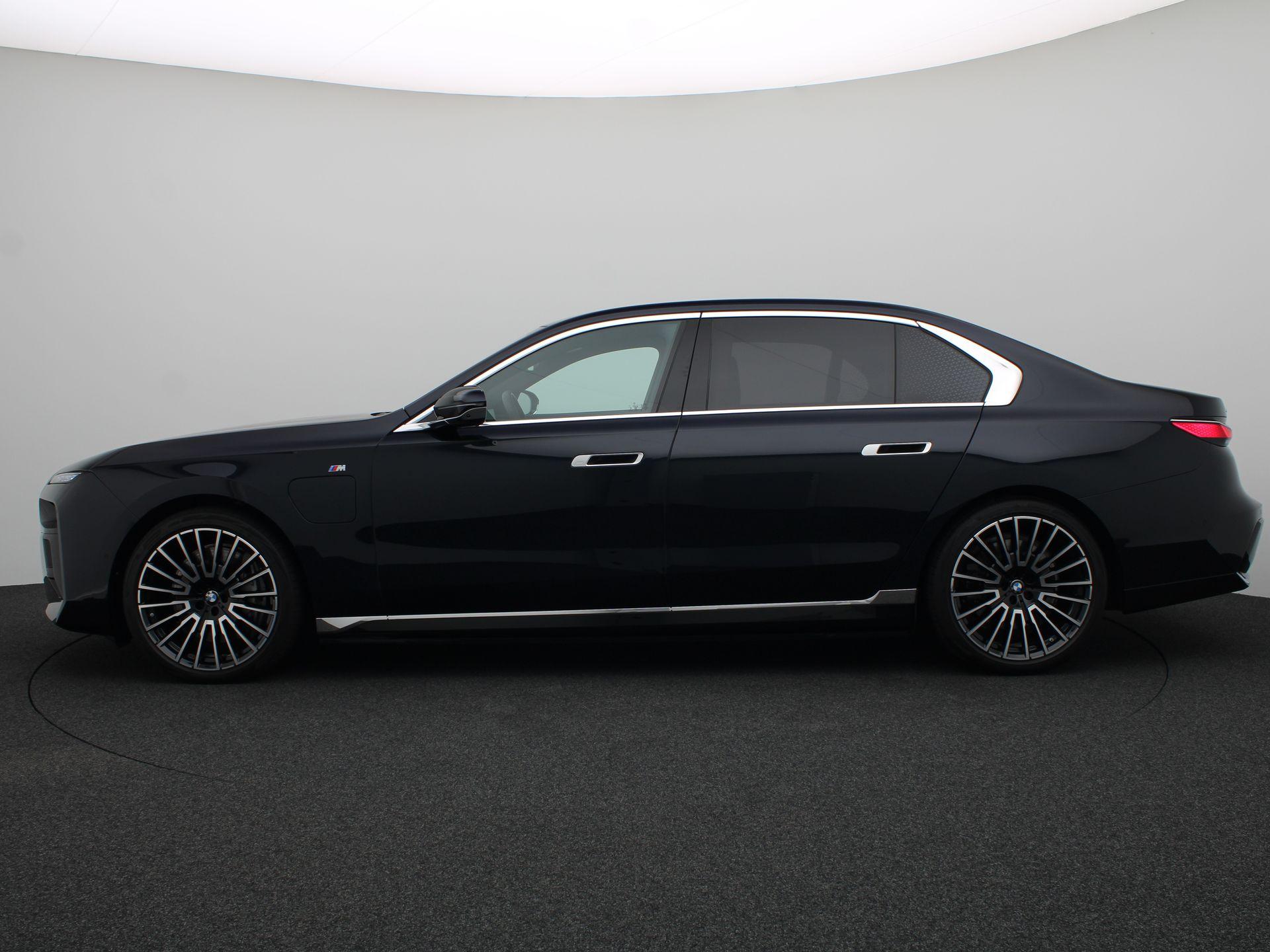 BMW 7 Serie Sedan 750e xDrive - Afbeelding 4