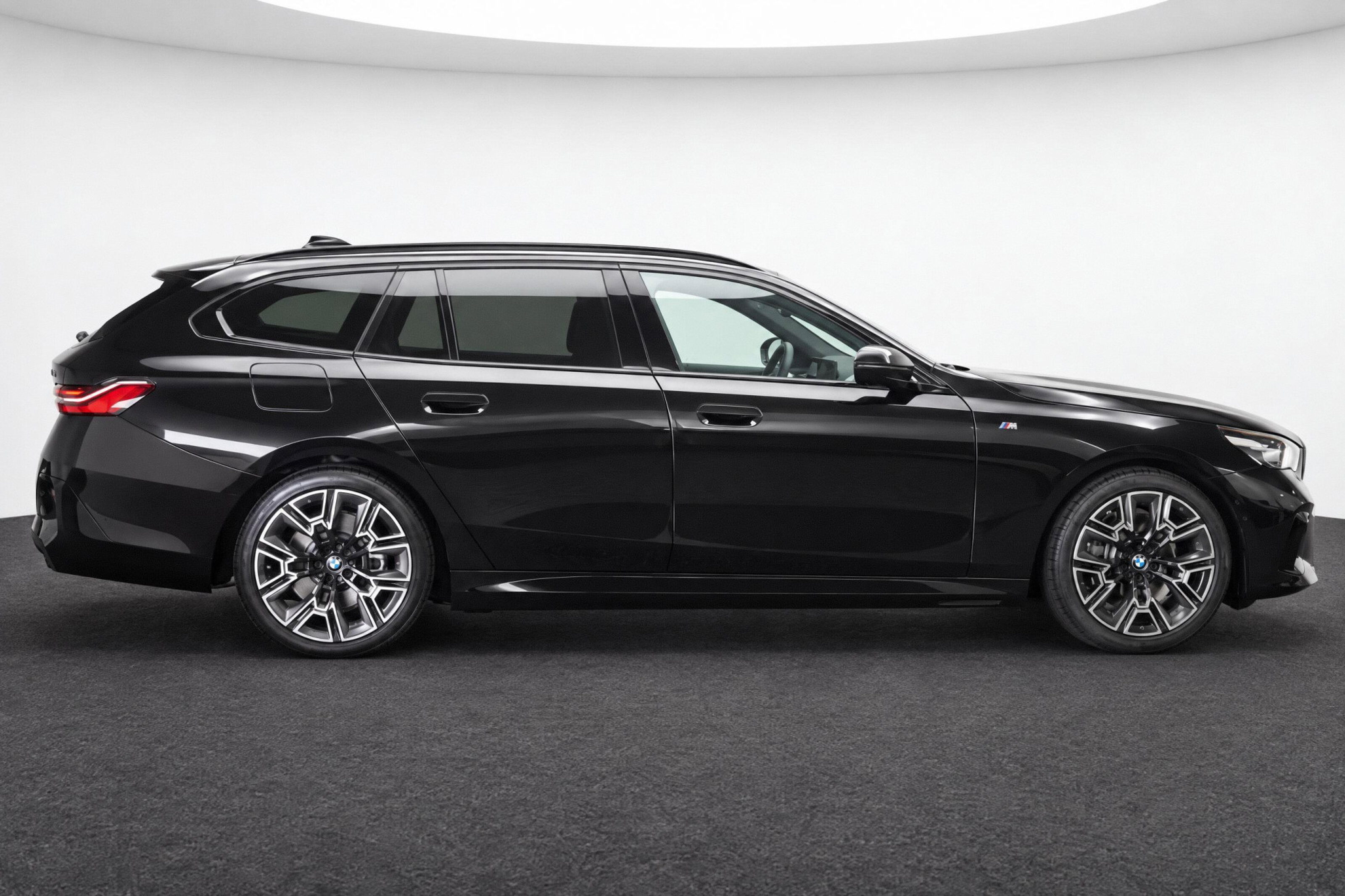 BMW 5 Serie Touring 530e M Sport Automaat